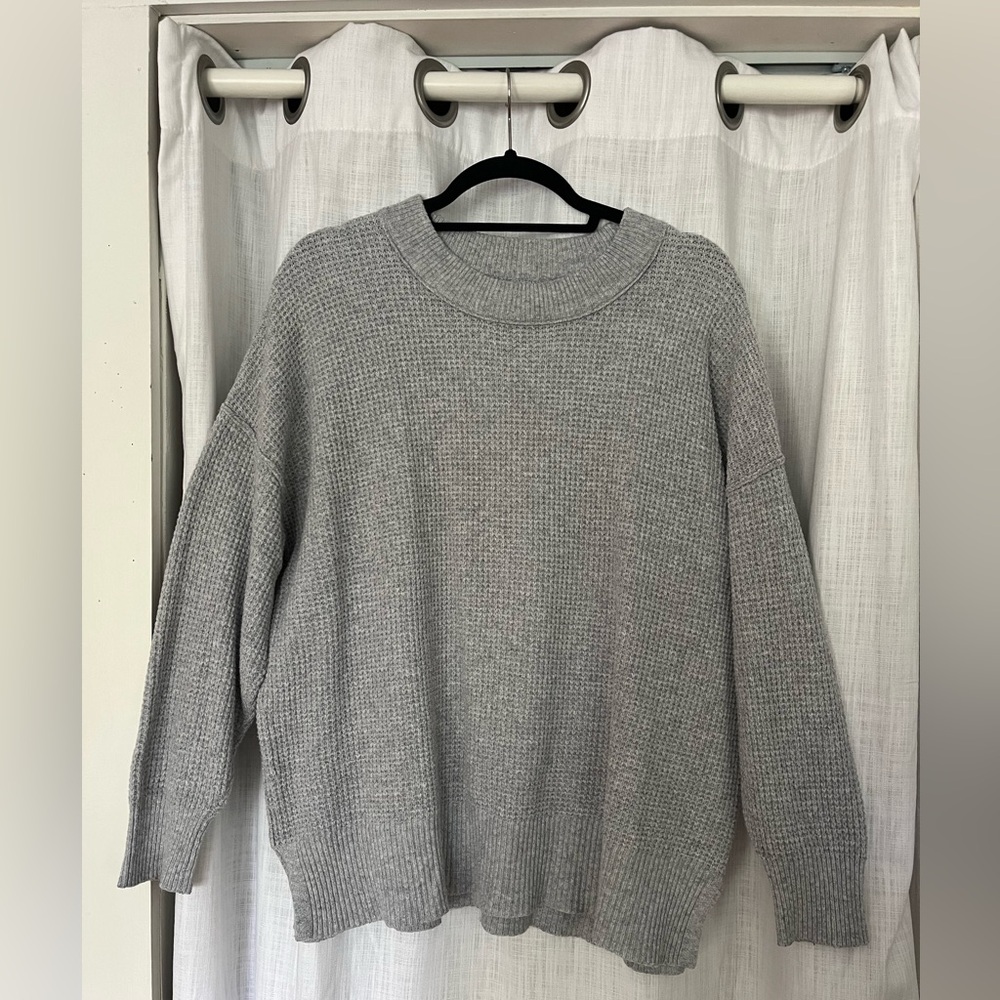 Aerie waffle knit grey sweater
